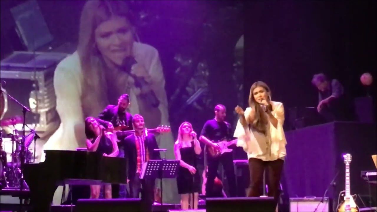Outrun The Night - Nia Peeples - Fame Live 2015