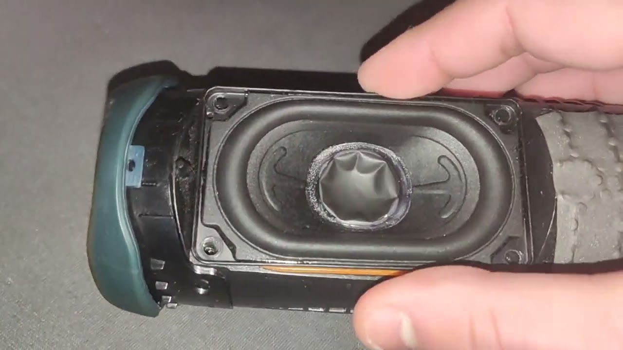 Replacing my flip 5 GG-JK woofer with the GG-CP woofer 