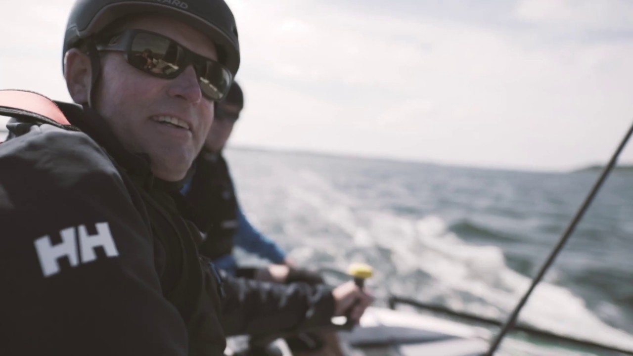 TF10 foiling trimaran - Discover the perfect foiling boat - extra long video