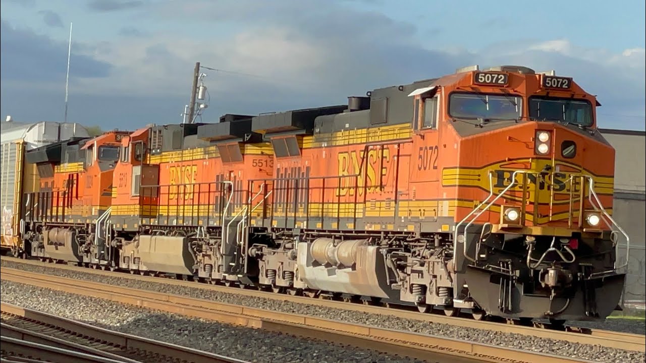 Saturday trains in Auburn WA ft. Foreign power on a BNSF manifest