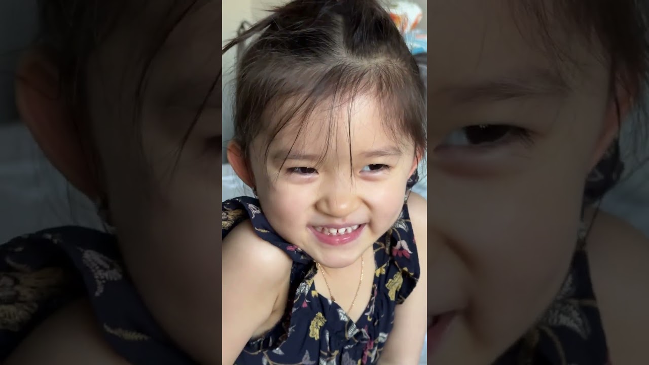 Con hát tặng Ba Mẹ _ Sáng tác : bé Rachel 