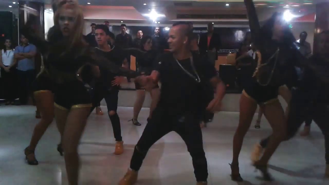 Bachata Pacheco/ Estilo Venezolano/ Academia B&S wiwi
