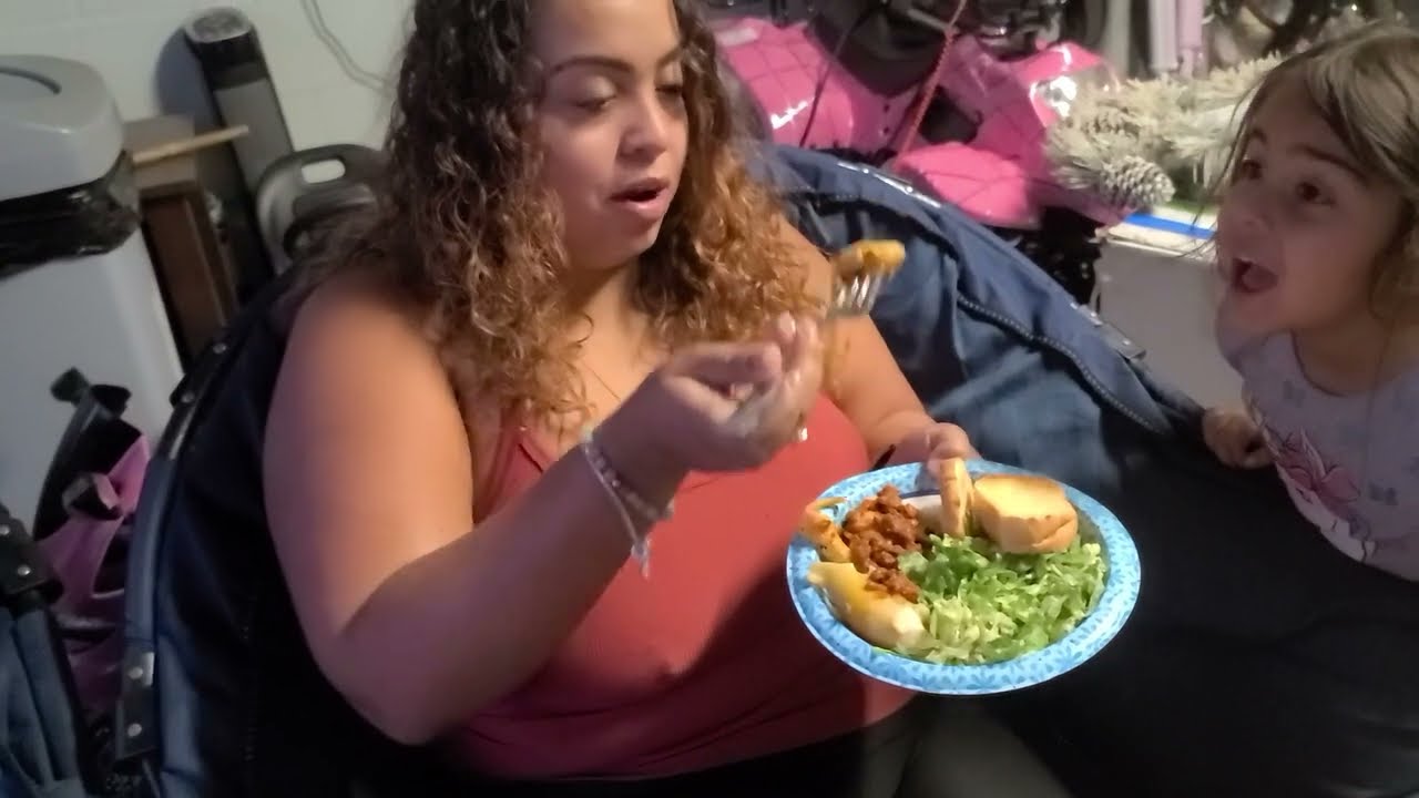 Que Cocino Hoy ? Caracoles Rellenos con Carne y Queso ,Ensalada y Pan