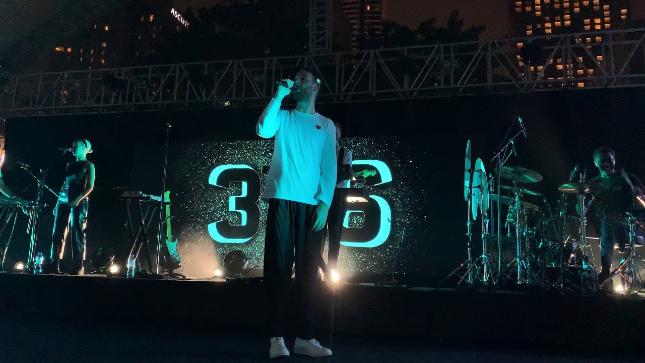 HONNE - 306 (LIVE @ Bonifacio High Street)