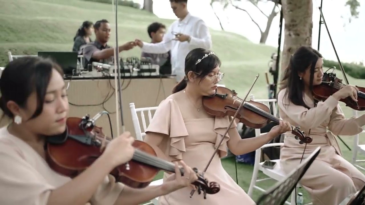 Cheap Thrills - SIA (Cover by Moira Ensembles)