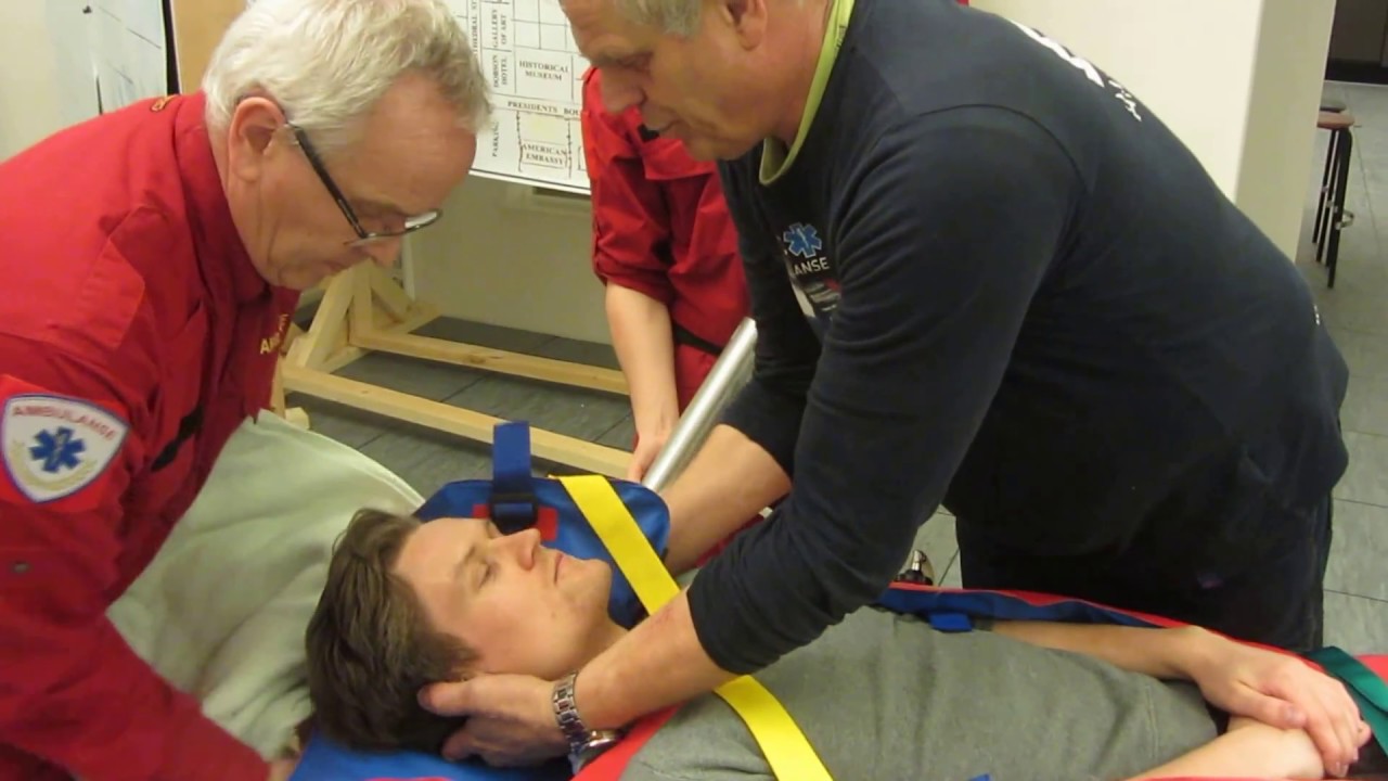 Vacuum mattress - adjusting and stabilizing the patient on the stretcher.