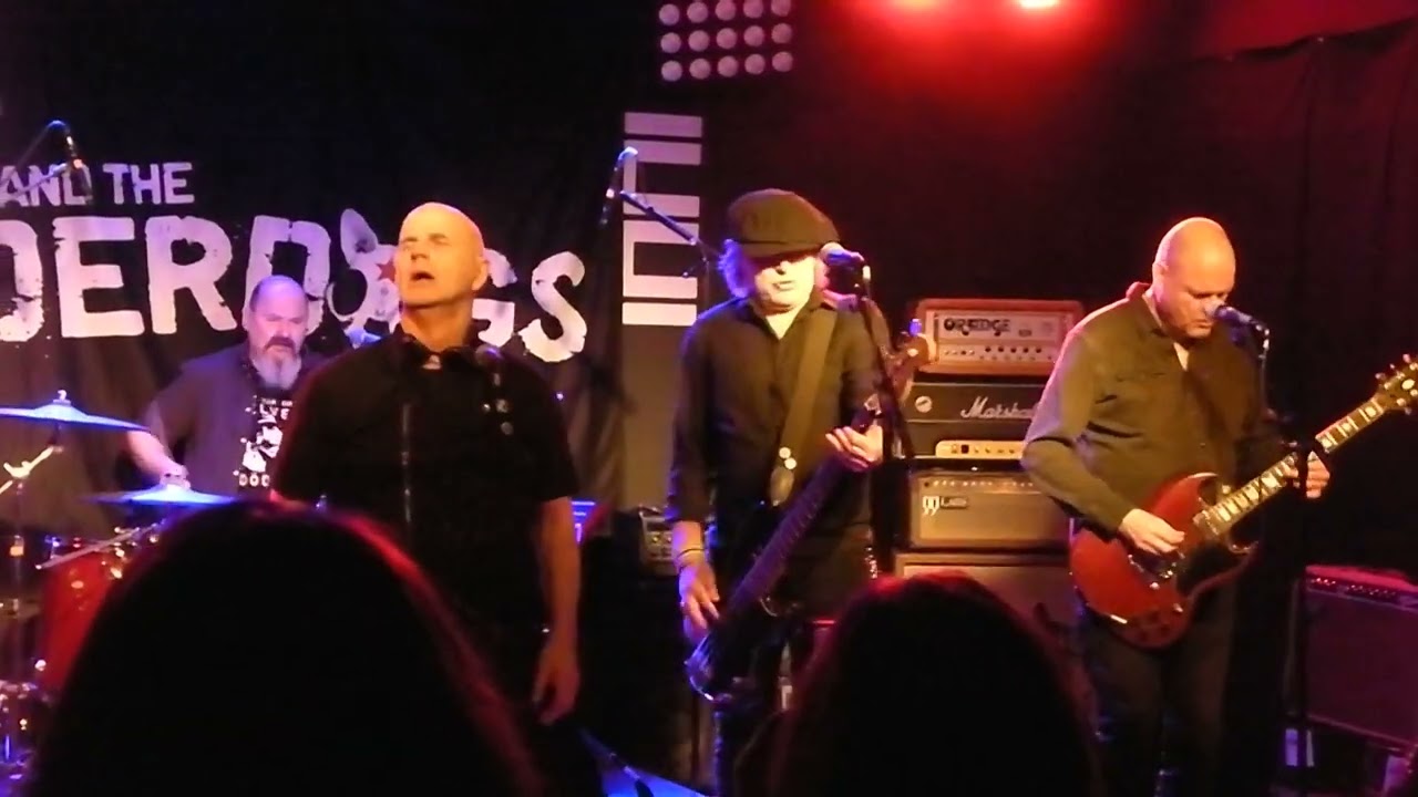 Cat and the Underdogs-  Disconnected   7.3-26 sundbyberg