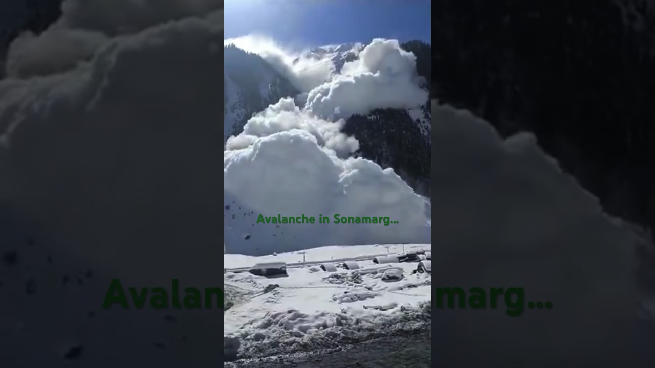 Snow Avalanche in Sonamarg#avalanche#kashmir #snow #sonamarg