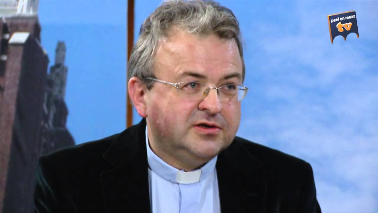 Onder vier ogen 15 december 2012, deken Harrie Smeets - Peel en Maas TV