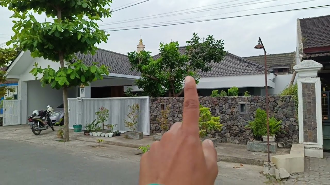 Dijual Rumah luas 300 m²,Dekat dg Candi Prambanan. Belakang kantor Kecamatan Prambanan Klaten Jateng