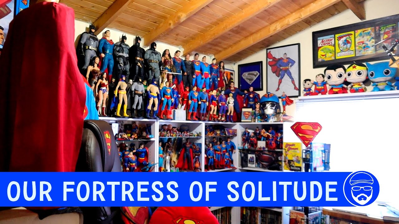 A TOUR OF MY IMPRESSIVE COLLECTION OF SUPERMAN/DC ITEMS
