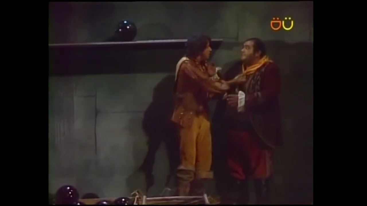 Bolas de hidrógeno vs Chapulín que tose