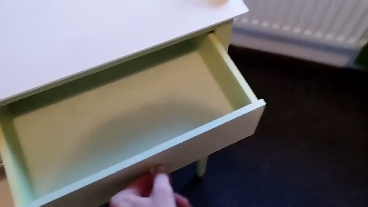 Small Decorative Table from Freecycle Upgrade 
