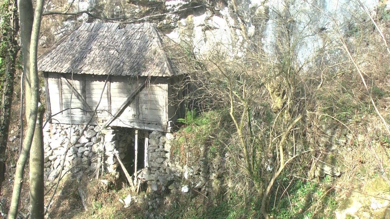 TAMO GDE SE VILE KUPAJU (dokumentarni film) - Obicaji Radjevine - Dobrivoje i Dobrila Pantelic