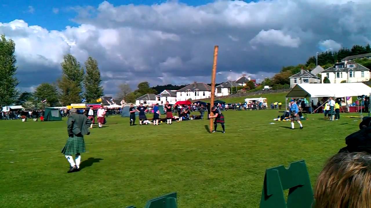 Caber Toss fail at Scottish Highland Games