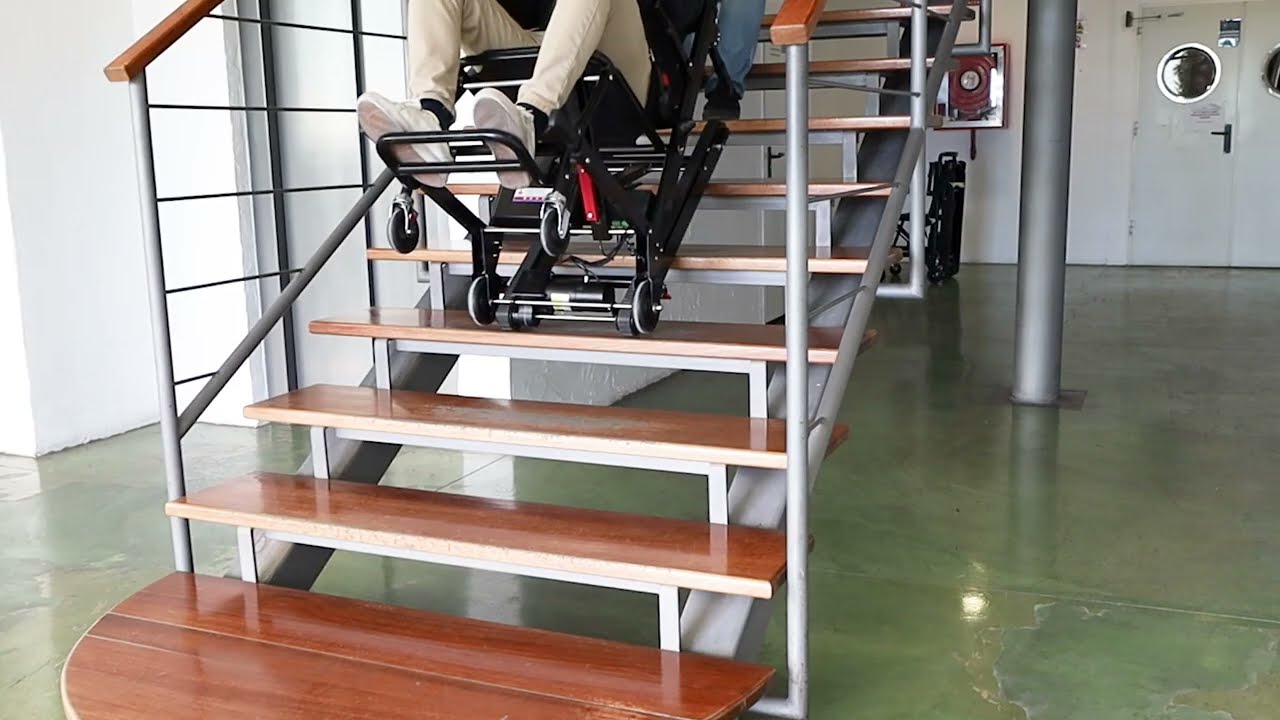 Electric Stairlift | Silla Salvaescaleras Eléctrica | KMINA - USE