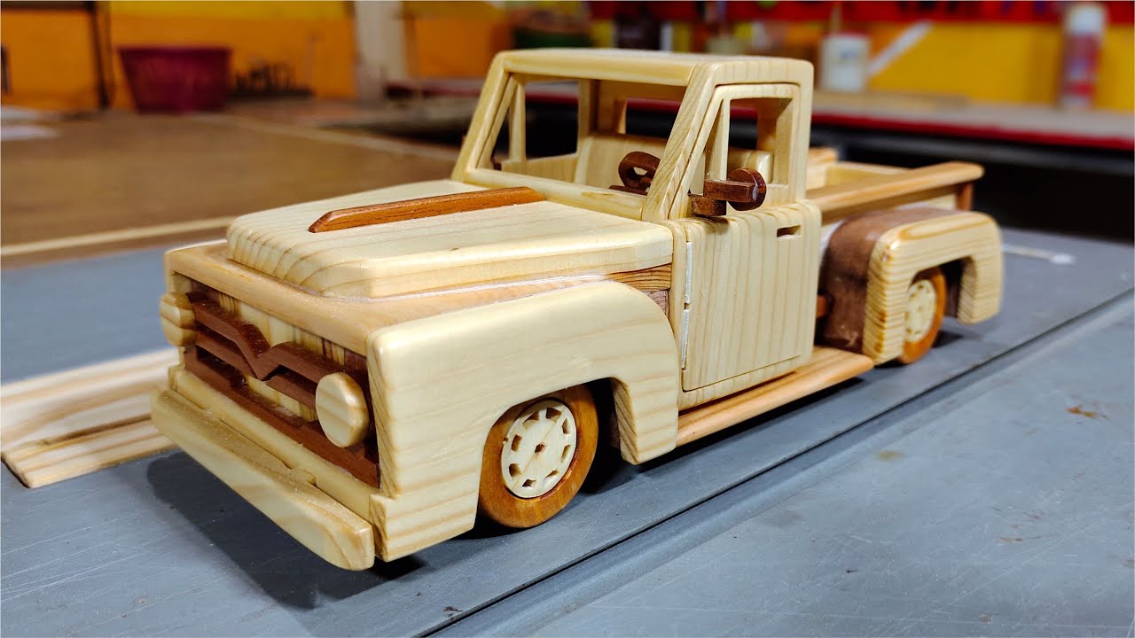VINTAGE FORD F100 PICKUP TRUCK - wood truck DIY.
