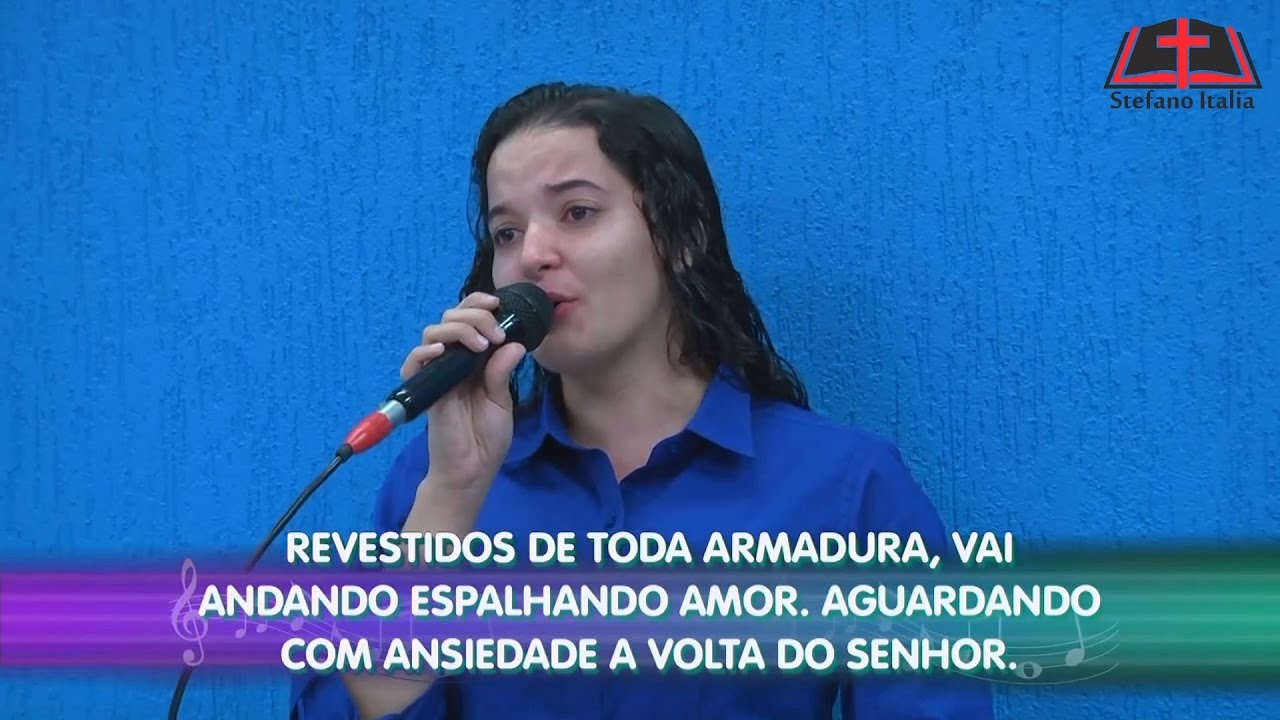 Povo que vence batalha - Laissa e mocidade - Tabernaculo da Fé Goiânia