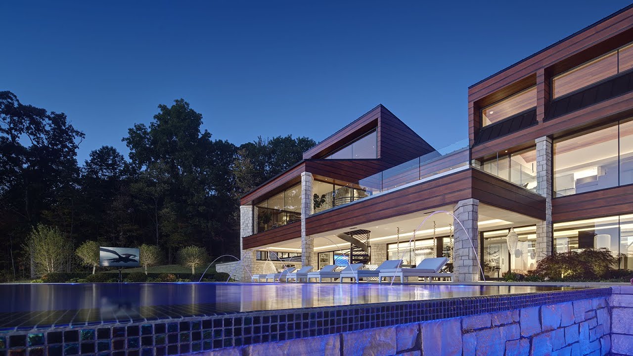 Goodrich, Michigan – A Timeless Lake Retreat. Remastered by DesRosiers Architects.