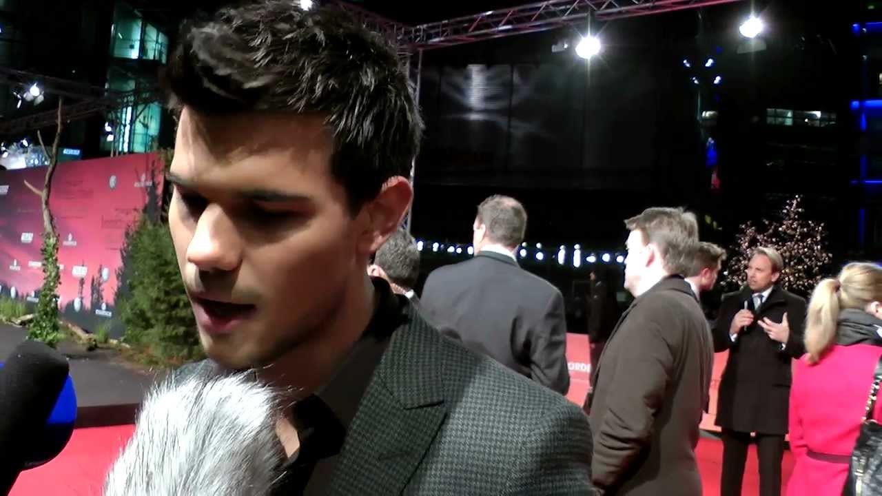 Twilight | Roter Teppich Berlin (2011) Robert Pattinson & Taylor Lautner
