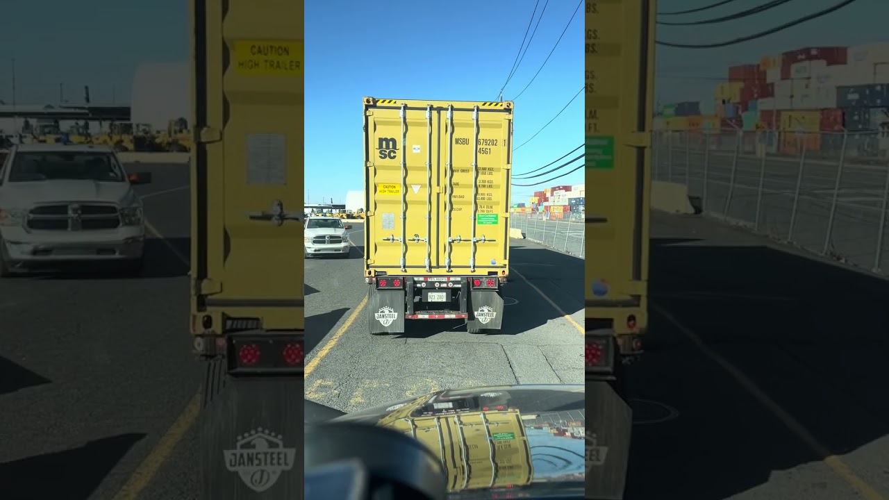 January 15, 2026 truck driving.￼ Работа на траке в морском порту Нью-Джерси.