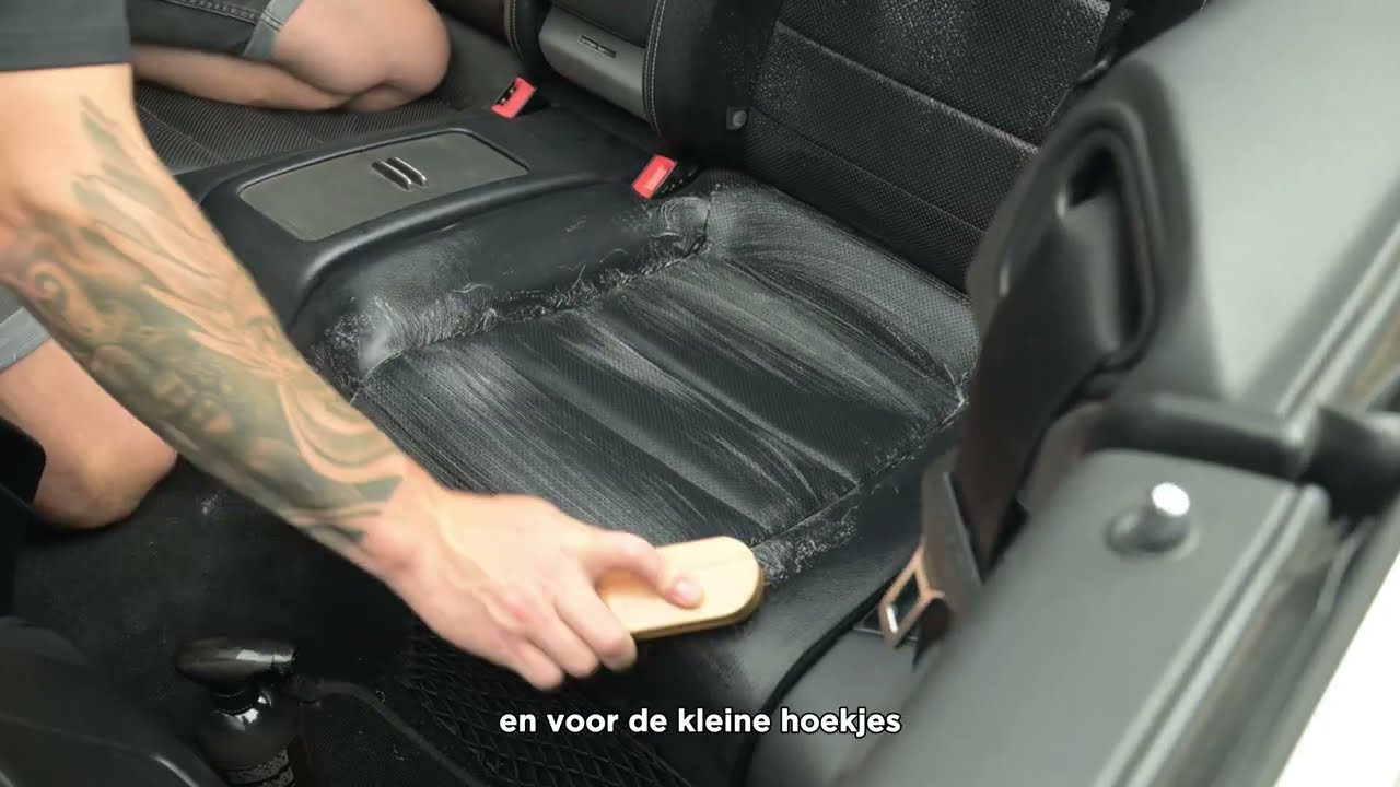 Het INTERIEUR van je AUTO schoonmaken? Gebruik dit!