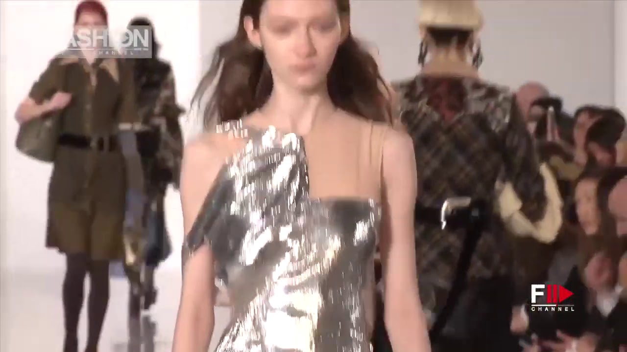 MAISON MARGIELA Fall 2016 Paris - Fashion Channel