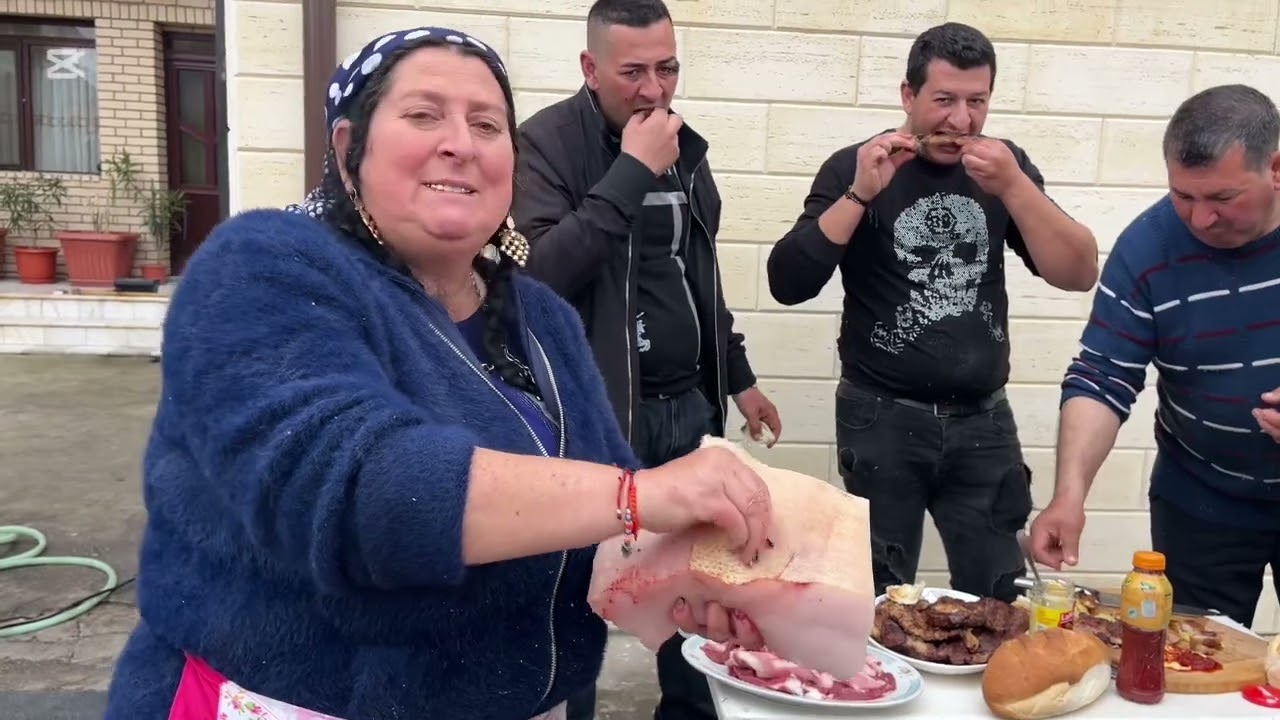 Am tăiat porci la doamna Elvira