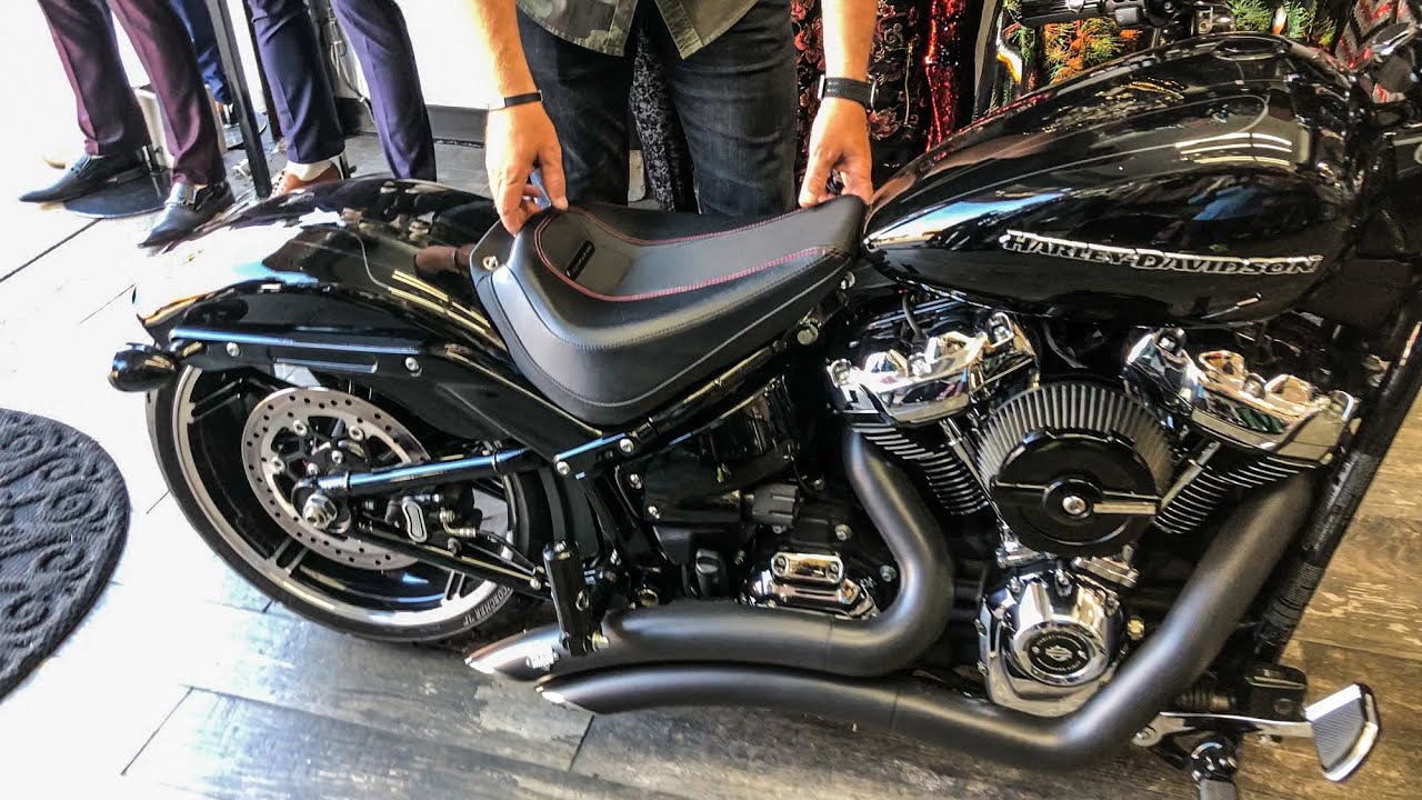 2018 #HarleyDavidson Breakout Shotgun Shock Air Suspension #harley #motorcycle
