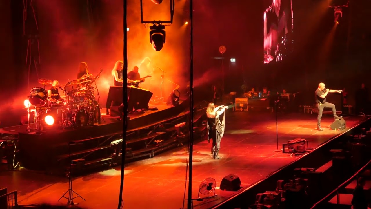 Nightwish @ Ziggo Dome 27-11-2022 - Phantom of the Opera feat. Henk Poort