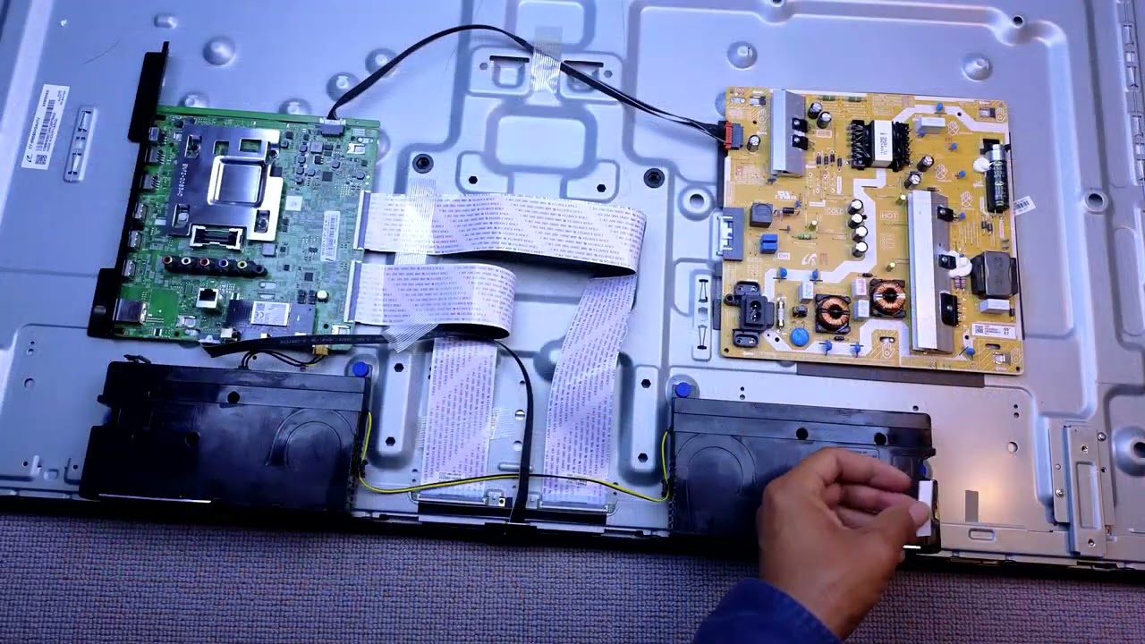 Samsung UE50NU7100 shakey Pic with lines