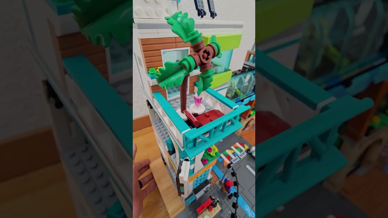 Lego® 60380 - Town Center (Review) 9:16