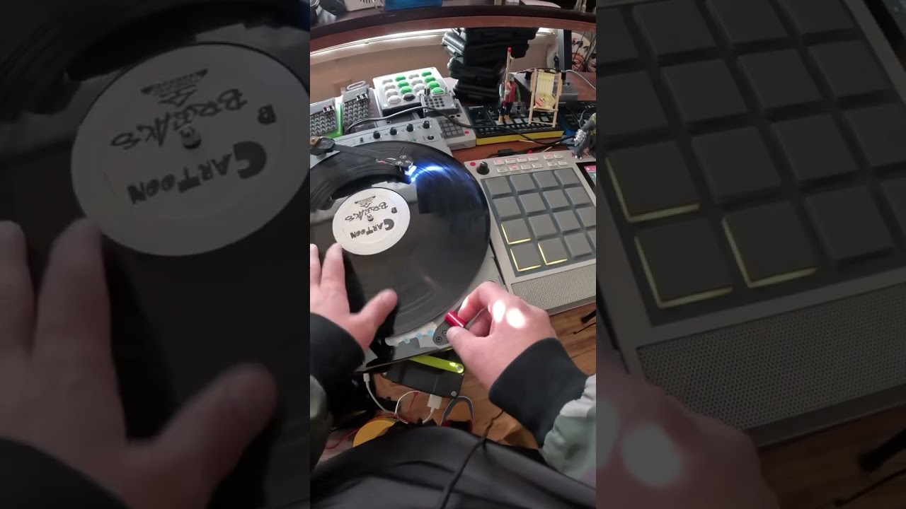 AkaiMPC x RolandSP x ReloopSpin #reloopdj #boombapbeatmaking #howtomakebeats