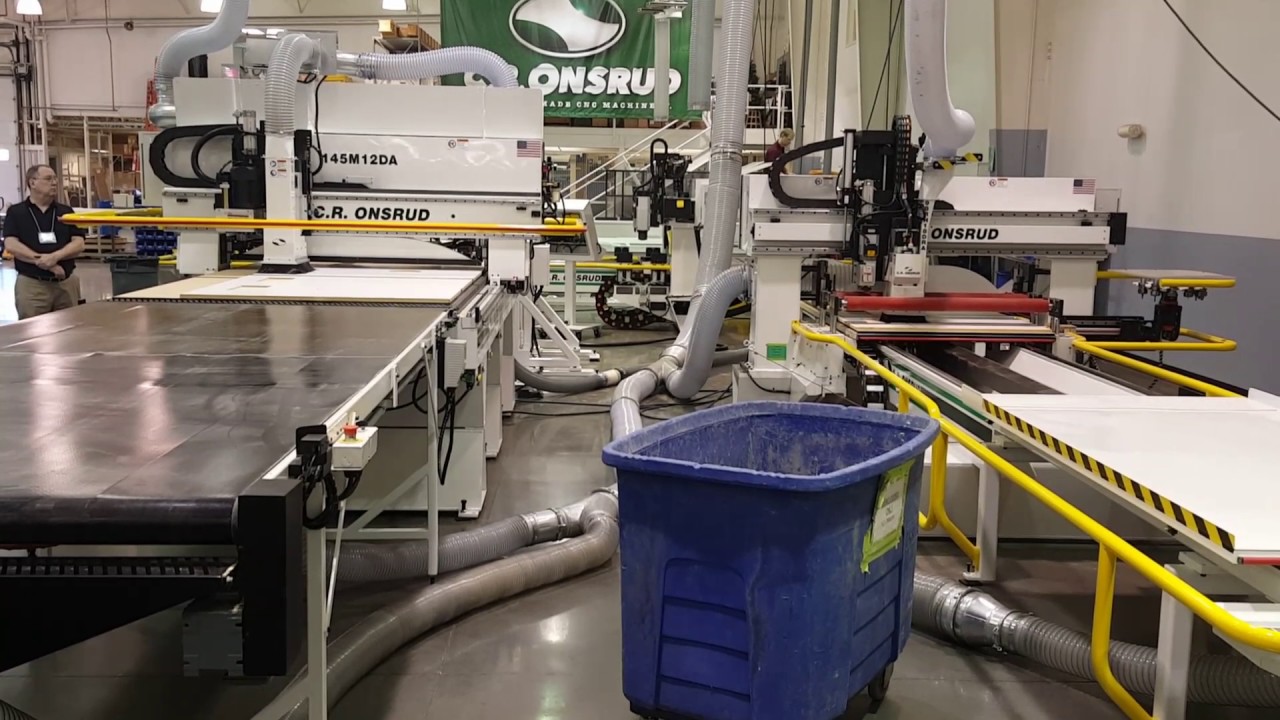 CR Onsrud moving gantry versus moving table