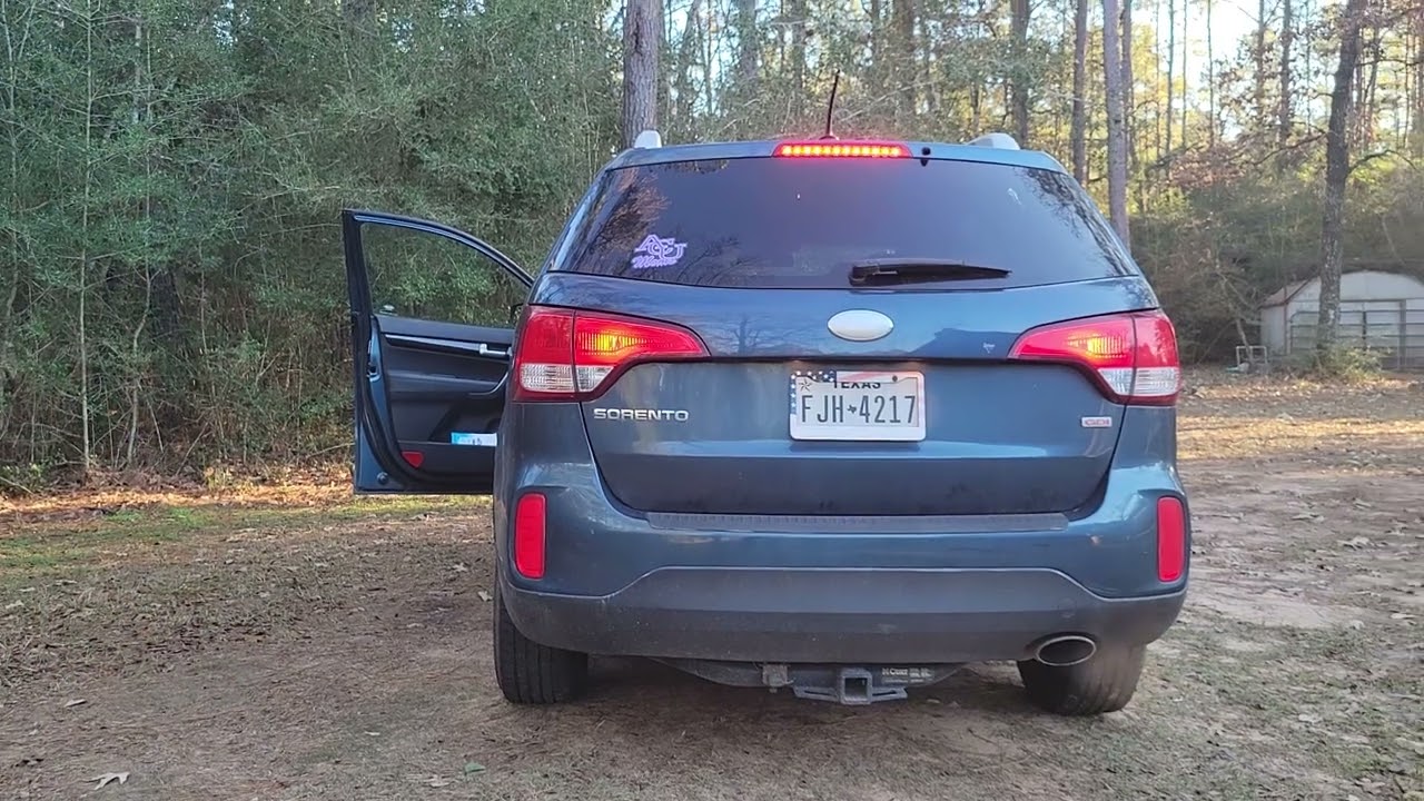 2014 KIA Sorento Brake Light Issue