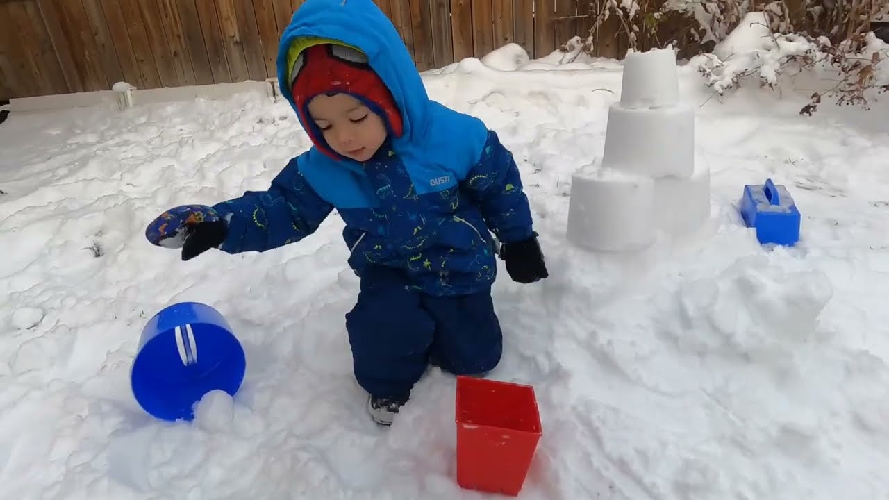 Toddler building a snow castle with mommy’s help | Play in the snow | White Christmas | 