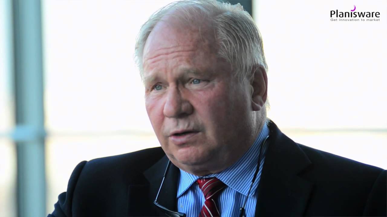 What role does portfolio management play in successful bold innovation?