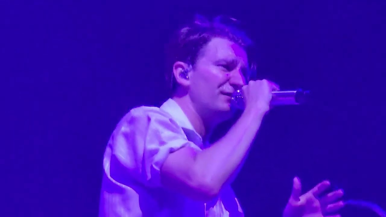 Glass Animals - A Tear in Space (Airlock) - Xfinity Center - Mansfield, MA - August 11, 2024