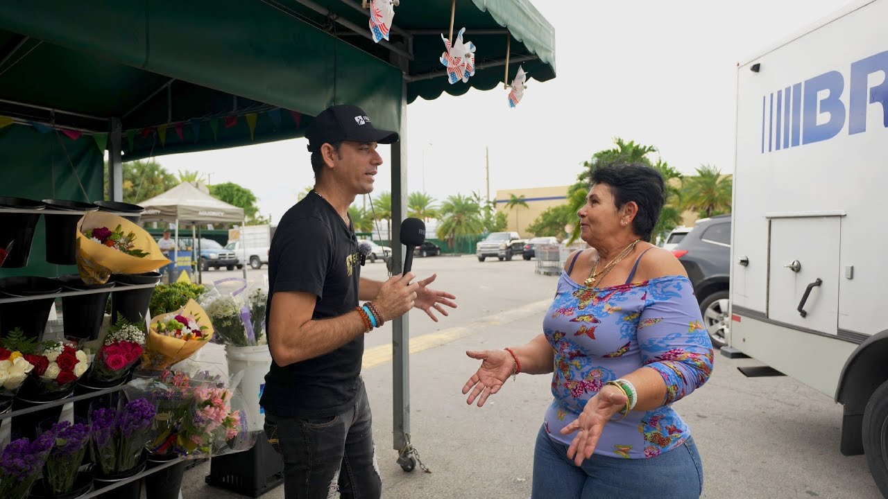 Que OPINAN HAY que HABLAR inglés en esta CIUDAD de MIAMI ?