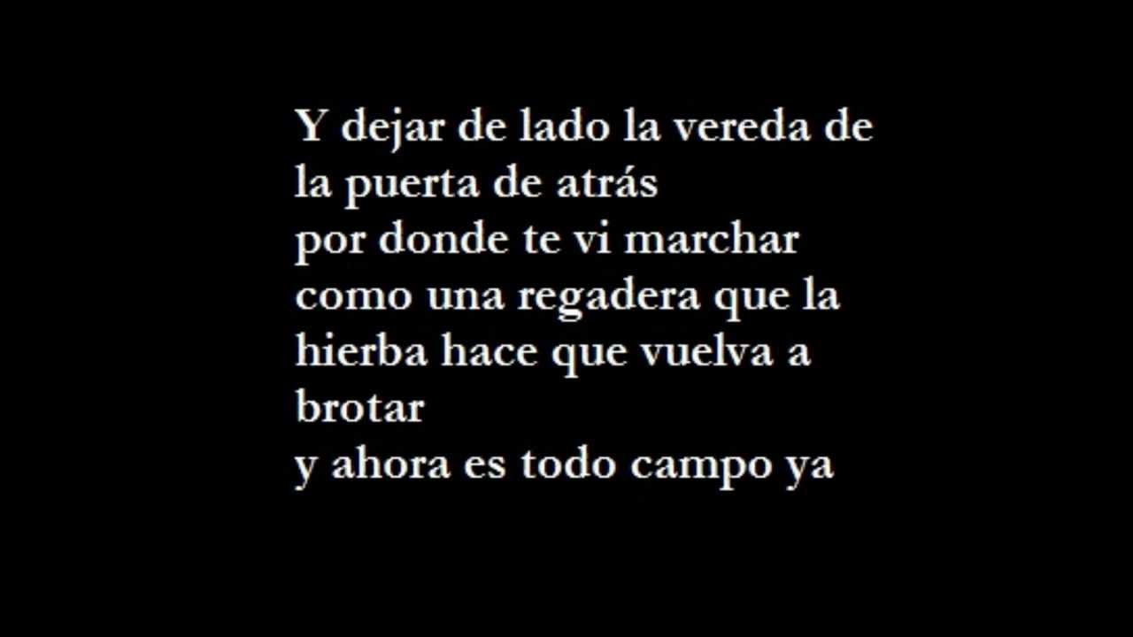 La vereda de la puerta de atr&aacute;s lyrics