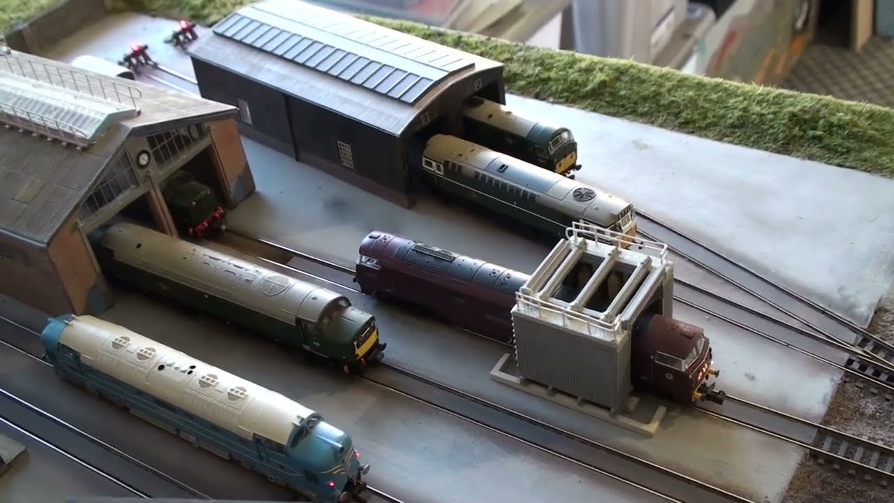 N Gauge Four Oaks Street Station Part 104. TMD bones completed, work at the farm & locos running.
