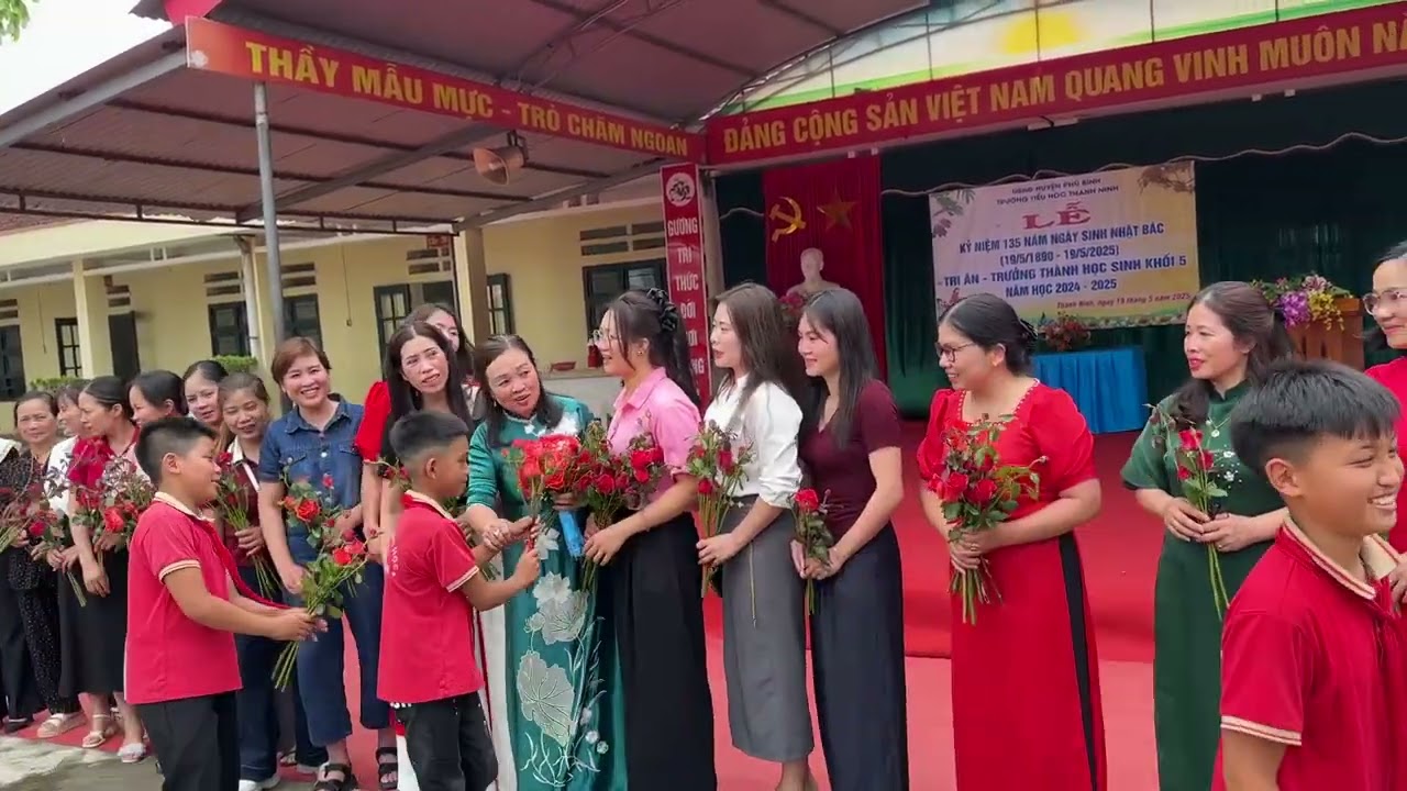 TRI ÂN - TRƯỞNG THÀNH HỌC SINH KHỐI 5.