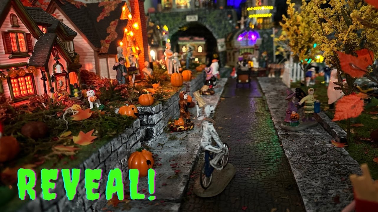 Trick or Treat Lane Reveal! - Department 56 and Lemax Halloween Village