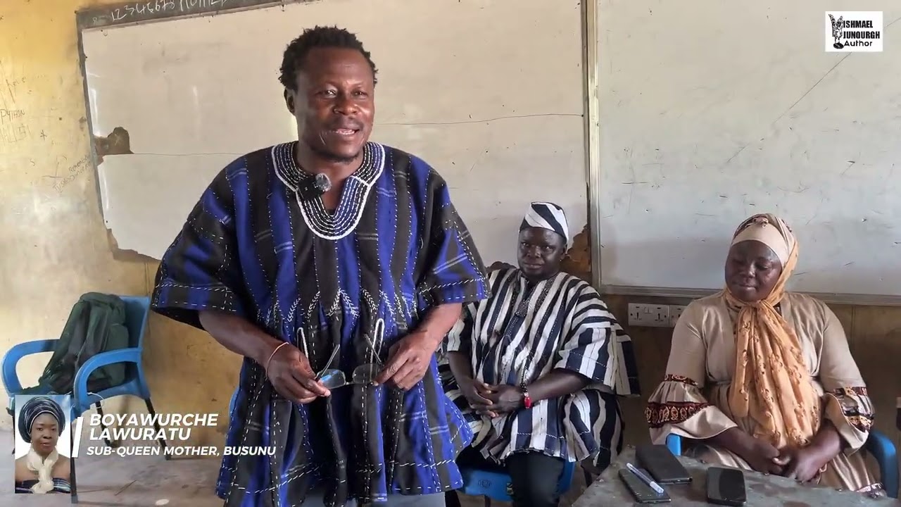 Sub-Queen Mother of Busunu Traditional Area, Boyawurche Lawuratu Donates Books to St. Peter’s JHS.