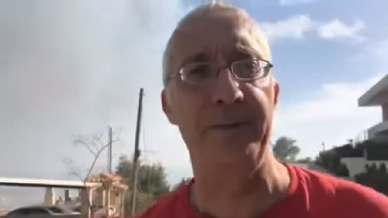 Φωτιά στο Πανόραμα Βούλας: «Εμπρησμός 100%» καταγγέλλει κάτοικος της περιοχής | CNN Greece