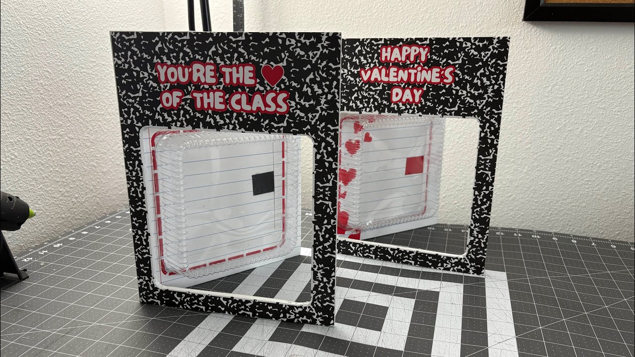 Foldable Jumbo Card w/ Rear flap cut out - Teacher Edition