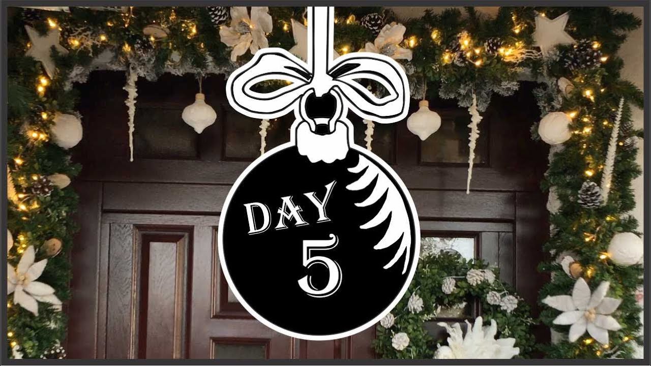 Front Porch Garland -  My Christmas My Style 2018 Collaboration | Winter Wonderland Day 5