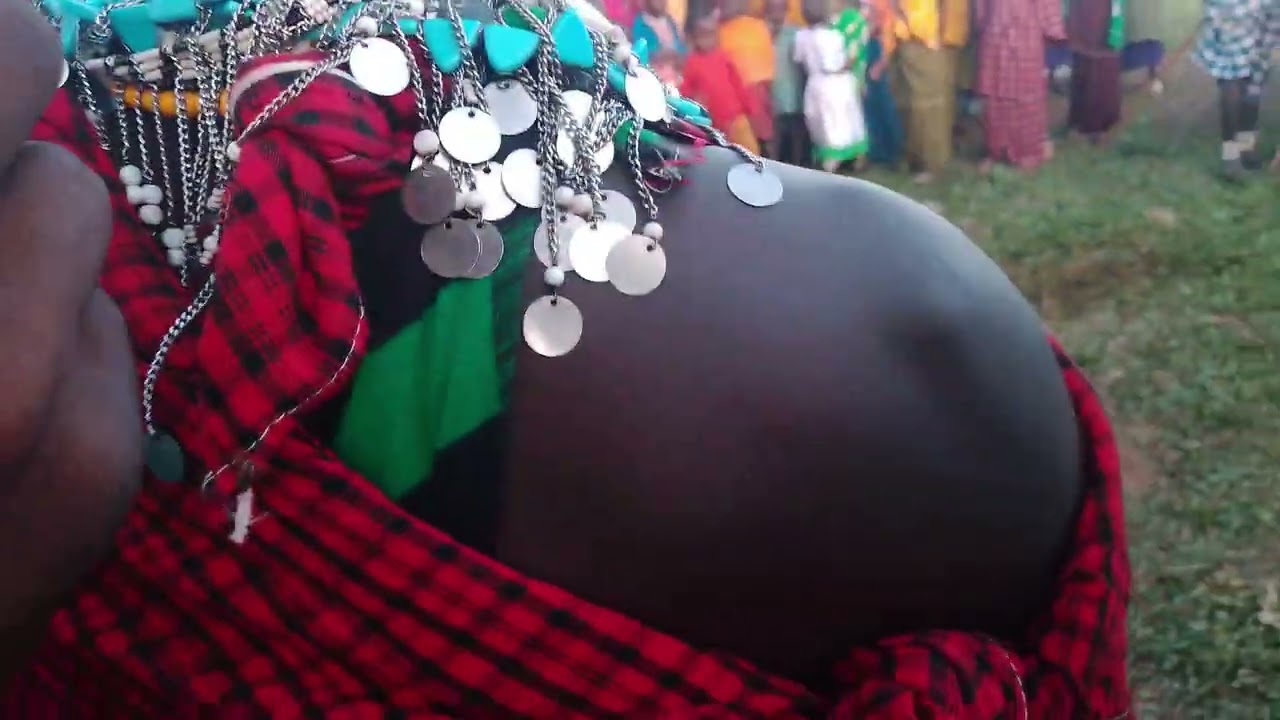 HII SHEREHE ILIKUWA KIMOKOWUA NI HARUSI YA KIMAASAI JAMAA ALIOWA NA AKUNYUWA MAZIWA 