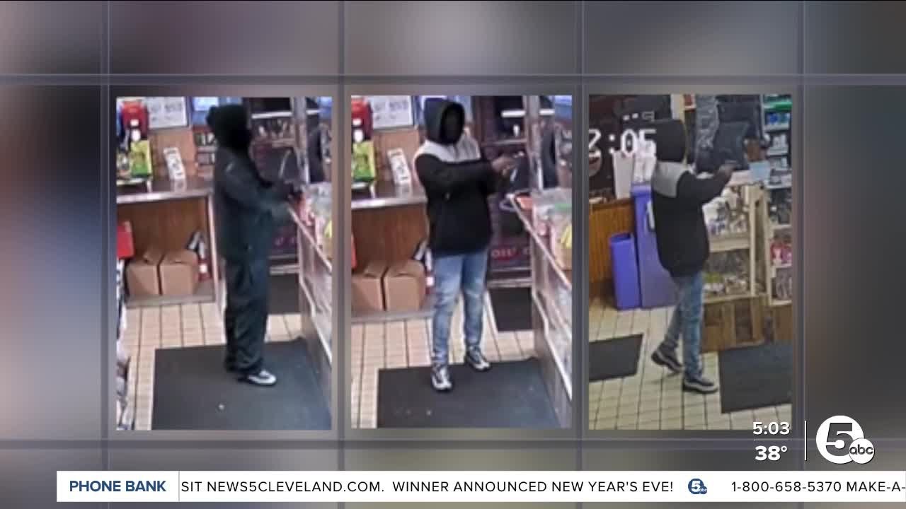 Police search for man who robbed Akron corner store twice in 2 days