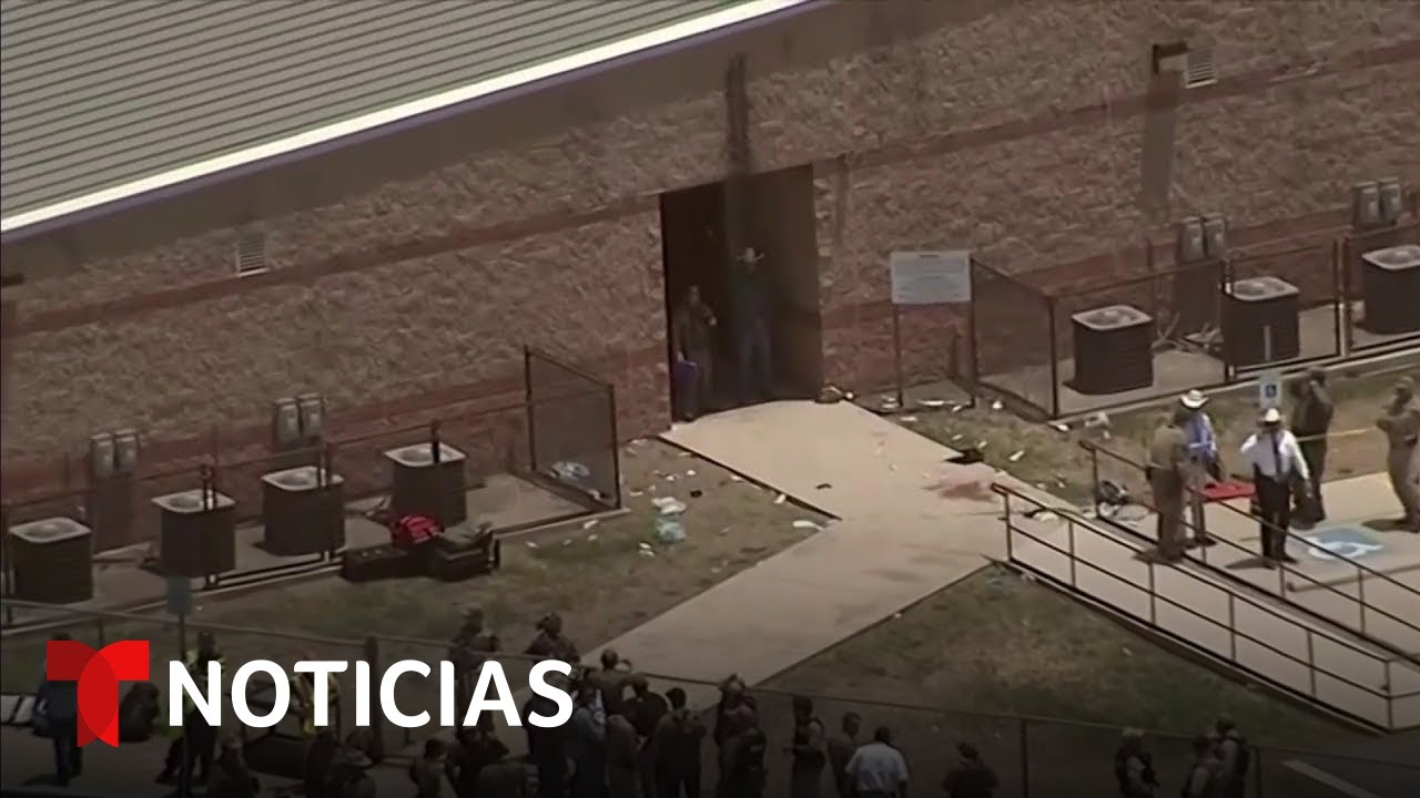 Revelan más información sobre masacre en una escuela primaria de Uvalde, Texas | Noticias Telemundo